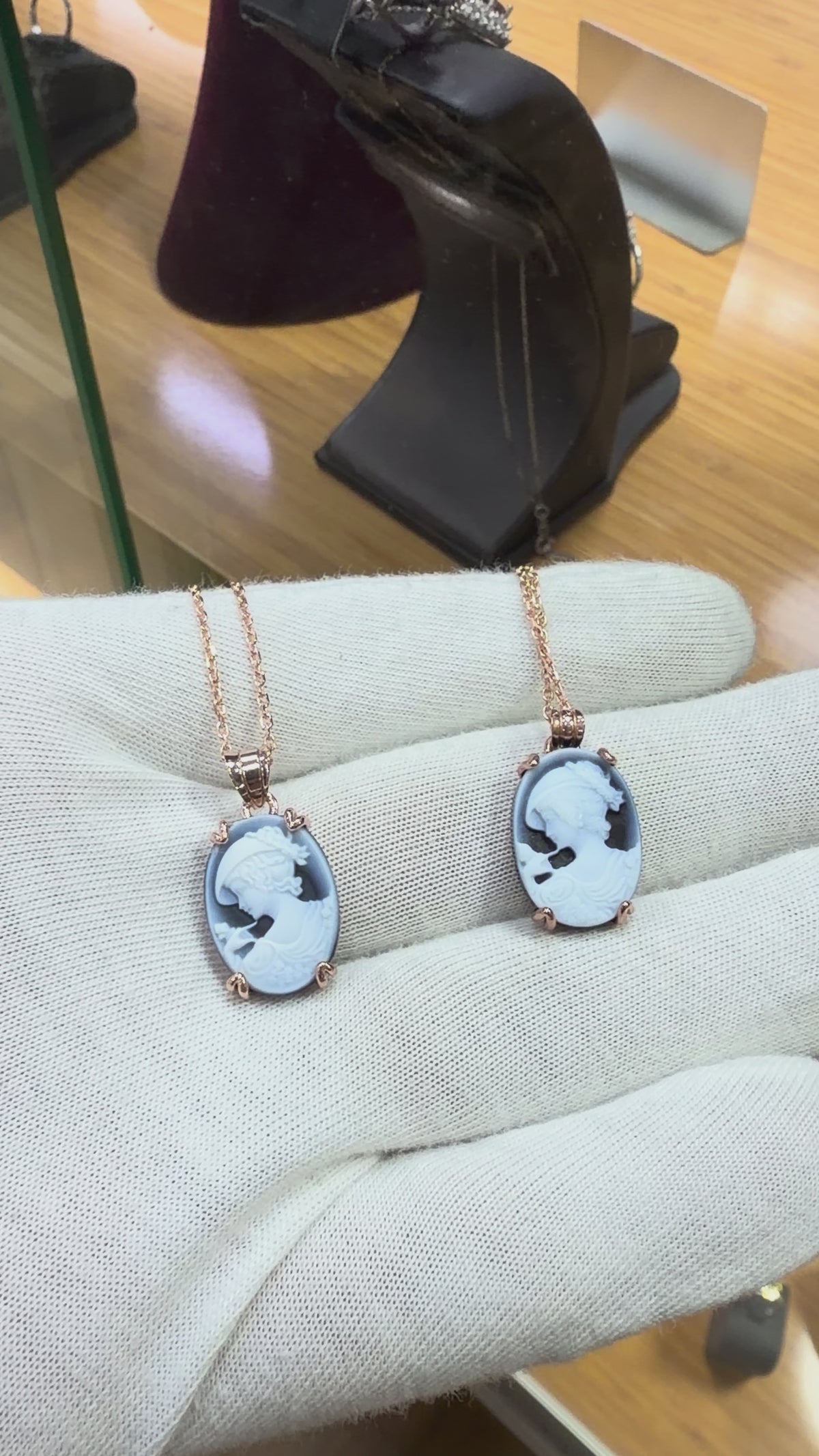 Cameo Kolye